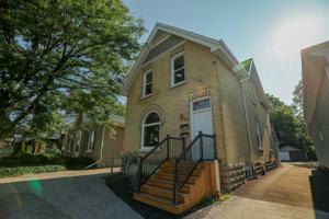 featured image of 94 Wharncliffe Rd. S. 94 - Upper