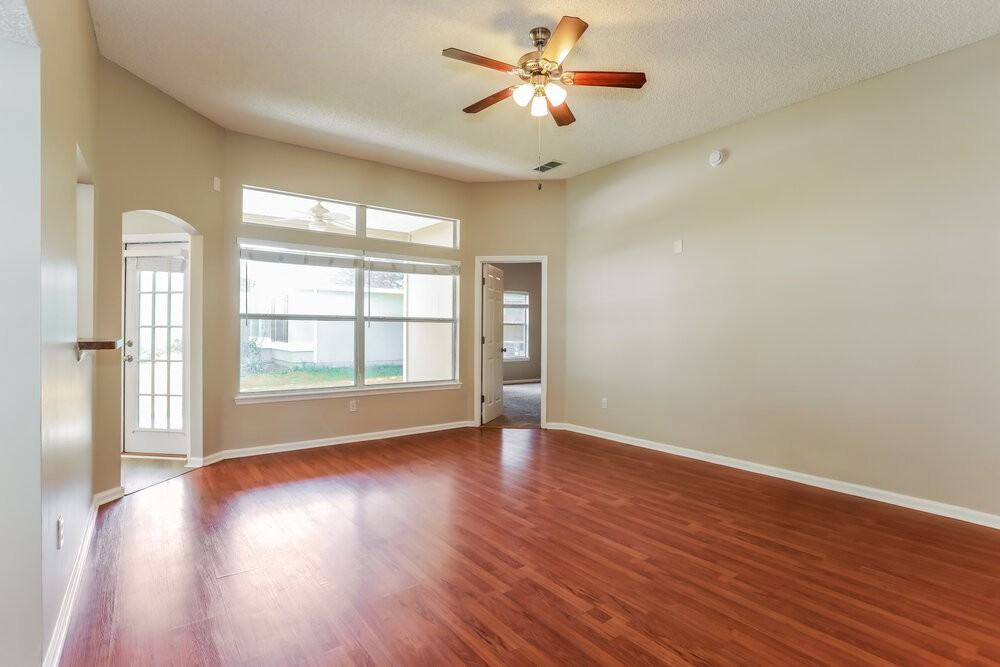 8059 Carisbrook Court - Photo 6 of 16