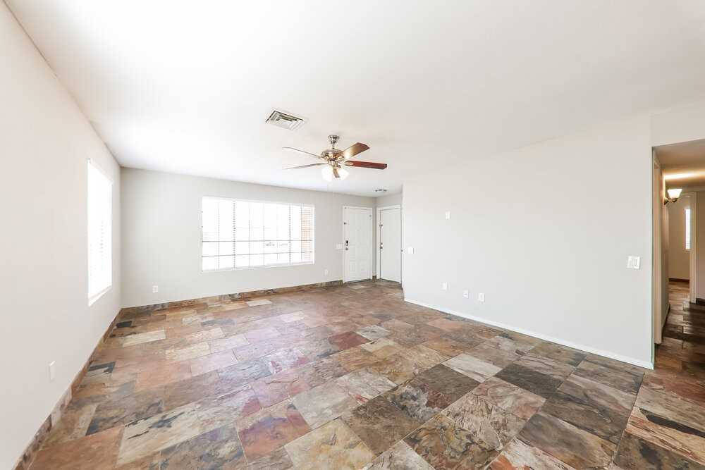 3310 W Rose Garden Ln - Photo 4 of 16