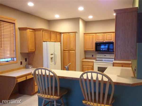 1206 Ropers Loop - Photo 3 of 6