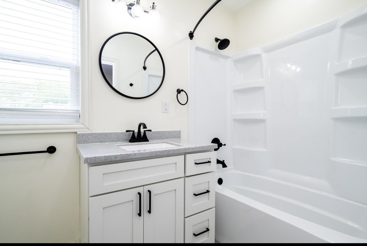914 Main St #1 - Photo 2 of 13