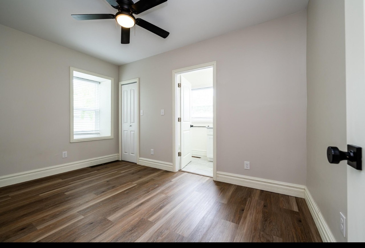 914 Main St #1 - Photo 3 of 13