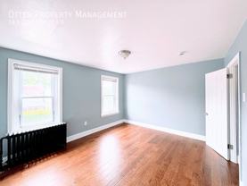 18 E 21st St #B - Photo 1 of 1