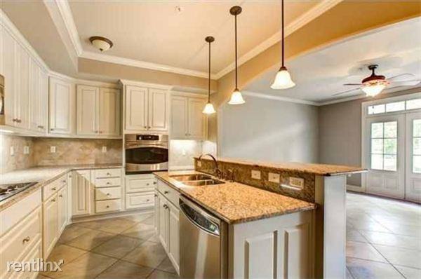 827 Autumn Pl - Photo 2 of 6