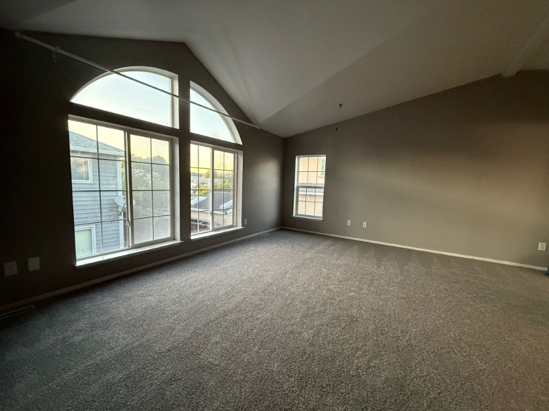21462 Meekland Ave - Photo 3 of 12