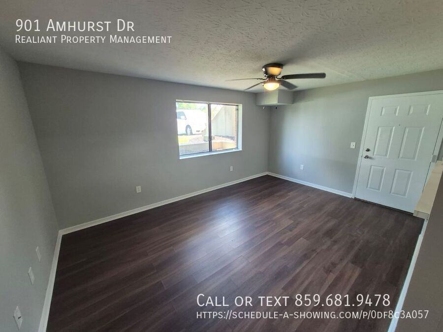 901 Amhurst Dr - Photo 3 of 12