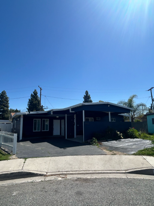 11933 206th Street #WITH - Photo 3 of 3