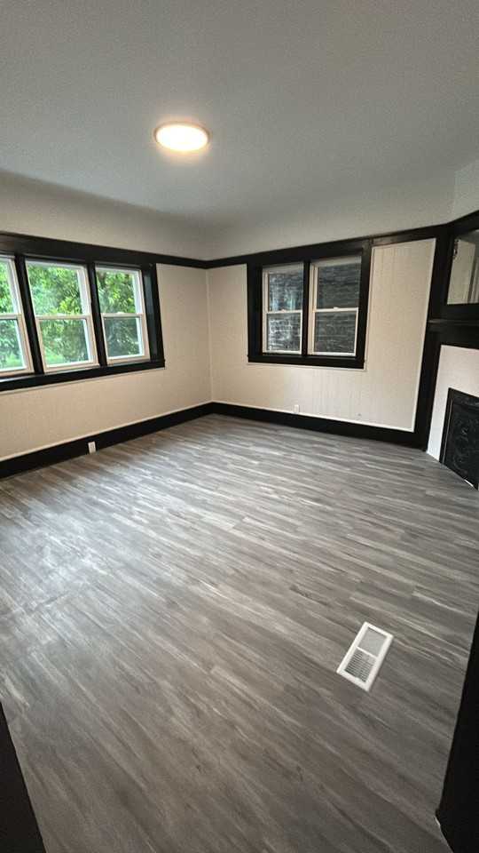 6109 South Normal Boulevard - Photo 2 of 8