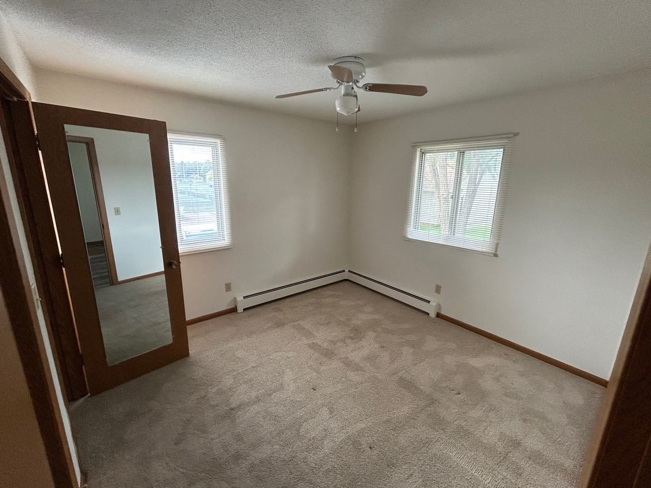 510 3rd Avenue South - Photo 3 of 6