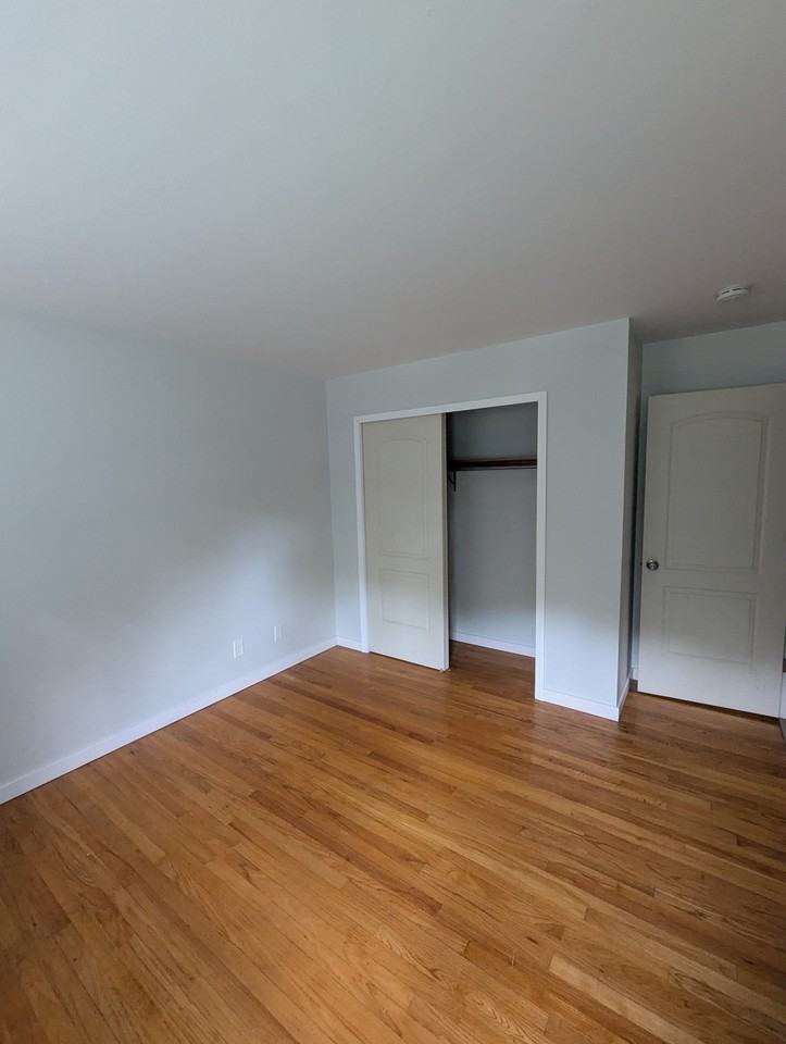 1701 Blossom Lane - Photo 3 of 7