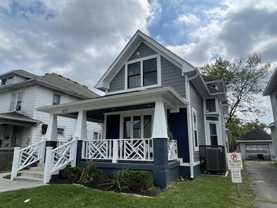 615 W30 - Photo 1 of 1