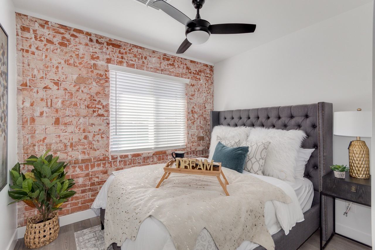 2512 East Thomas Road - Photo 7 of 16