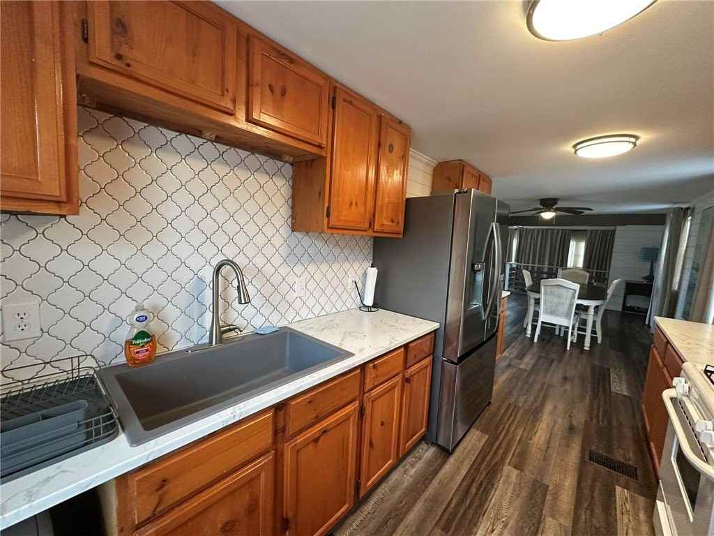 810 S Sandpiper - Photo 6 of 40