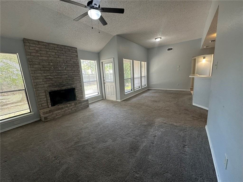 2189 Spring Park Dr - Photo 2 of 35