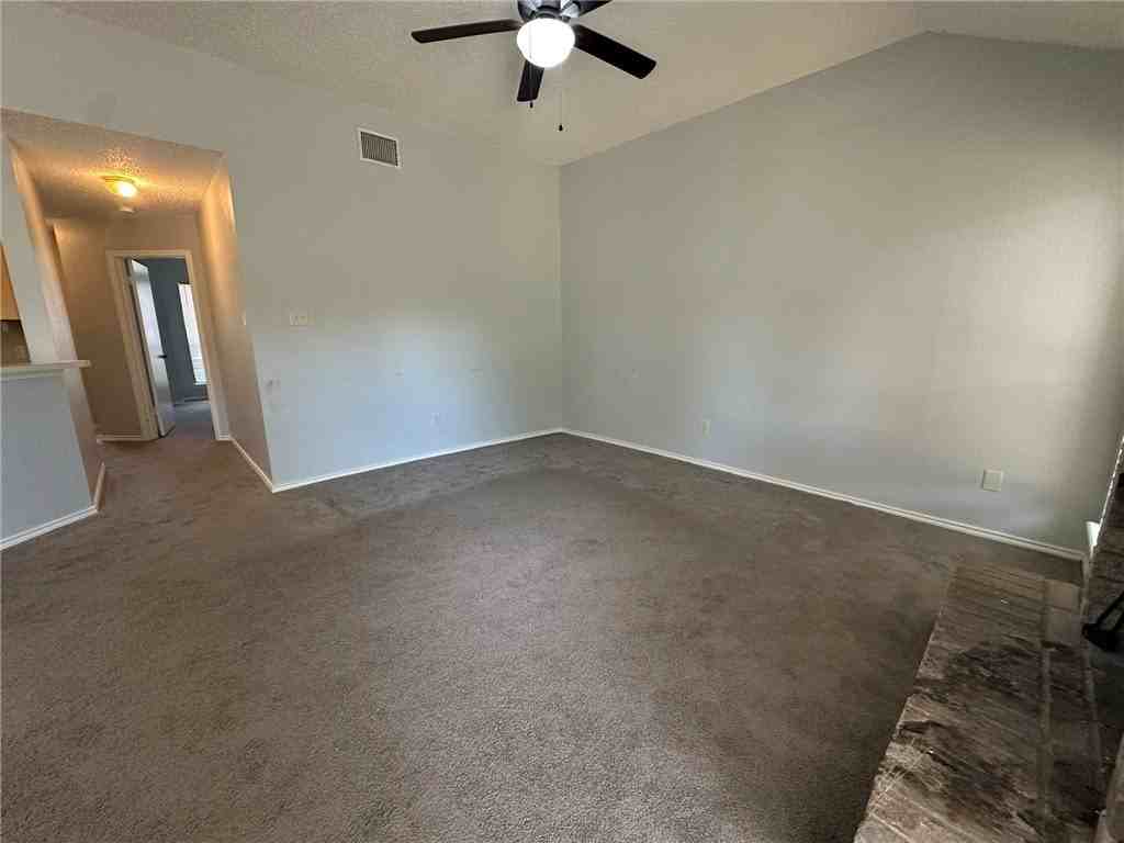 2189 Spring Park Dr - Photo 5 of 35