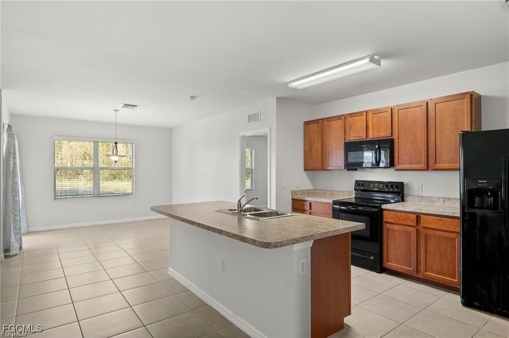 3495 Acapulco Cir - Photo 5 of 17