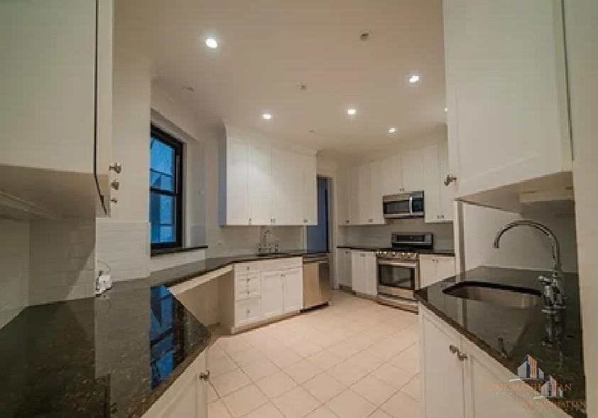 315 Central Park West - Photo 6 of 10