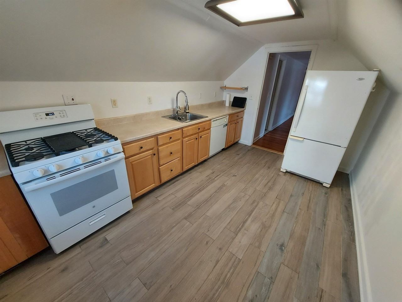 48 W 32nd St - Photo 3 of 15