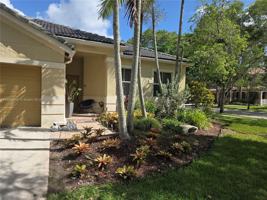 featured image of 1010 Daisy Ln