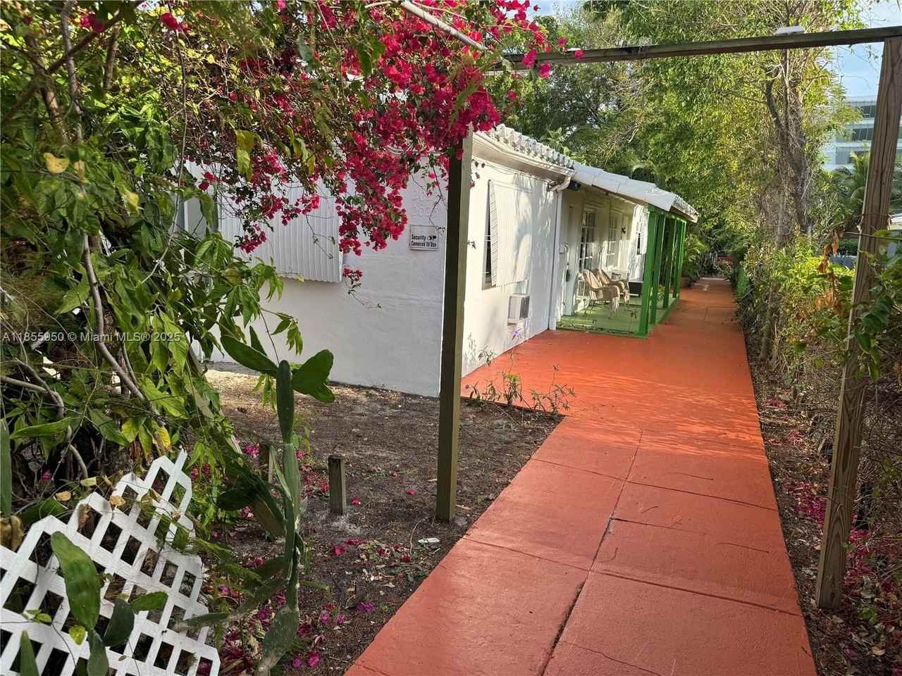 2023 Taylor St #2023 - Photo 3 of 16