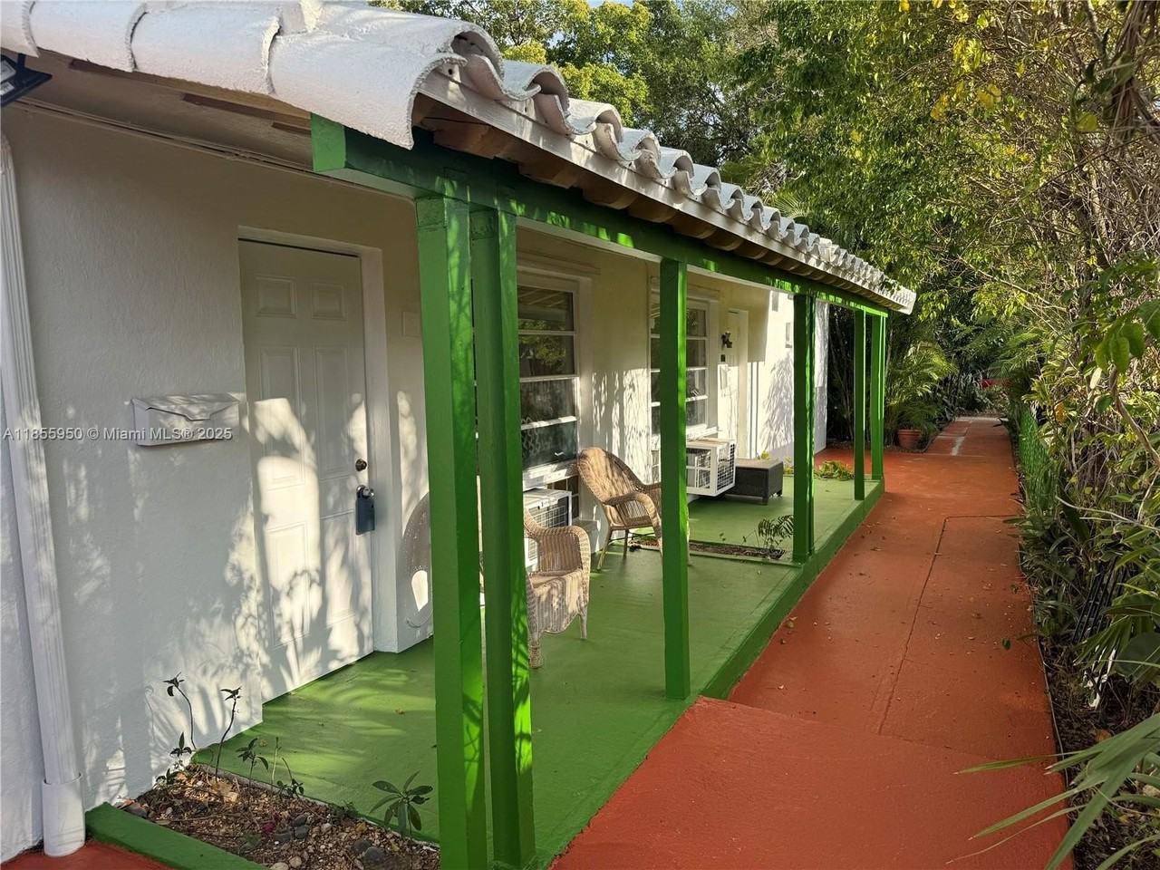 2023 Taylor St #2023 - Photo 4 of 16