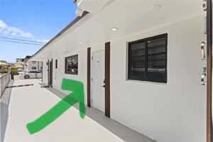 featured image of 3125 Nw 21st Ct #01