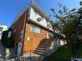 1460 68th St - Photo 1 of 1