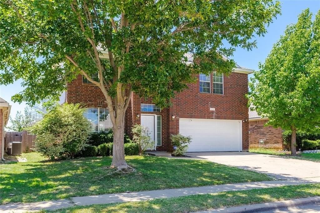 513 Pineview Ln - Photo 2 of 29