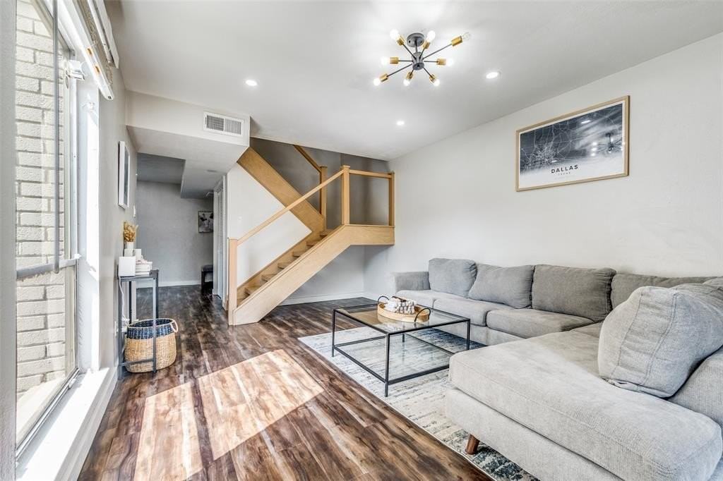 4347 Dickason Ave #110 - Photo 3 of 24