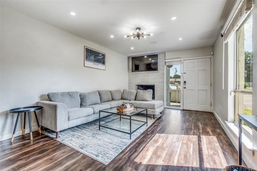 4347 Dickason Ave #110 - Photo 4 of 24