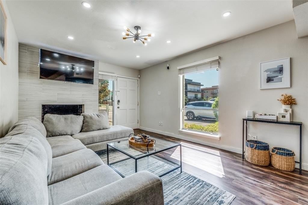 4347 Dickason Ave #110 - Photo 5 of 24