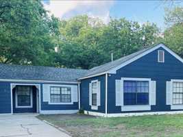 featured image of 10th Ave Nw