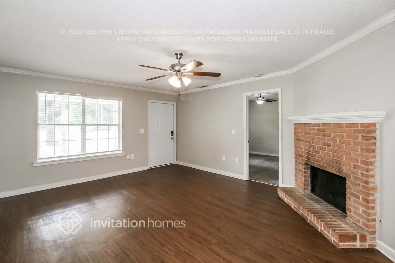 225 Woodcrest Dr - Photo 6 of 17