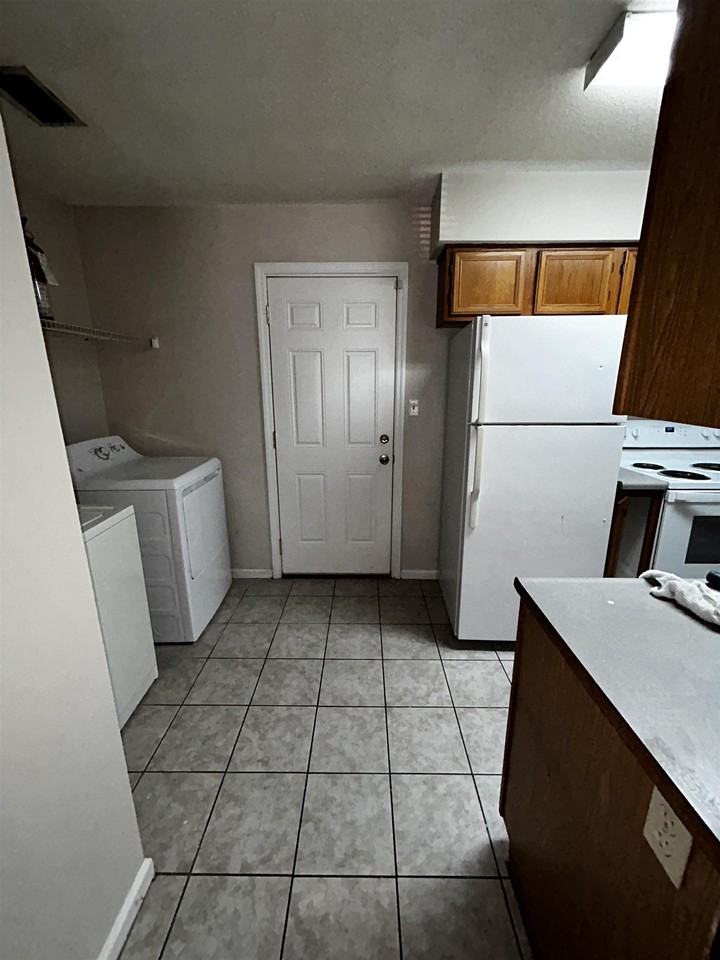 827 Richmond Street #CDH - Photo 3 of 21