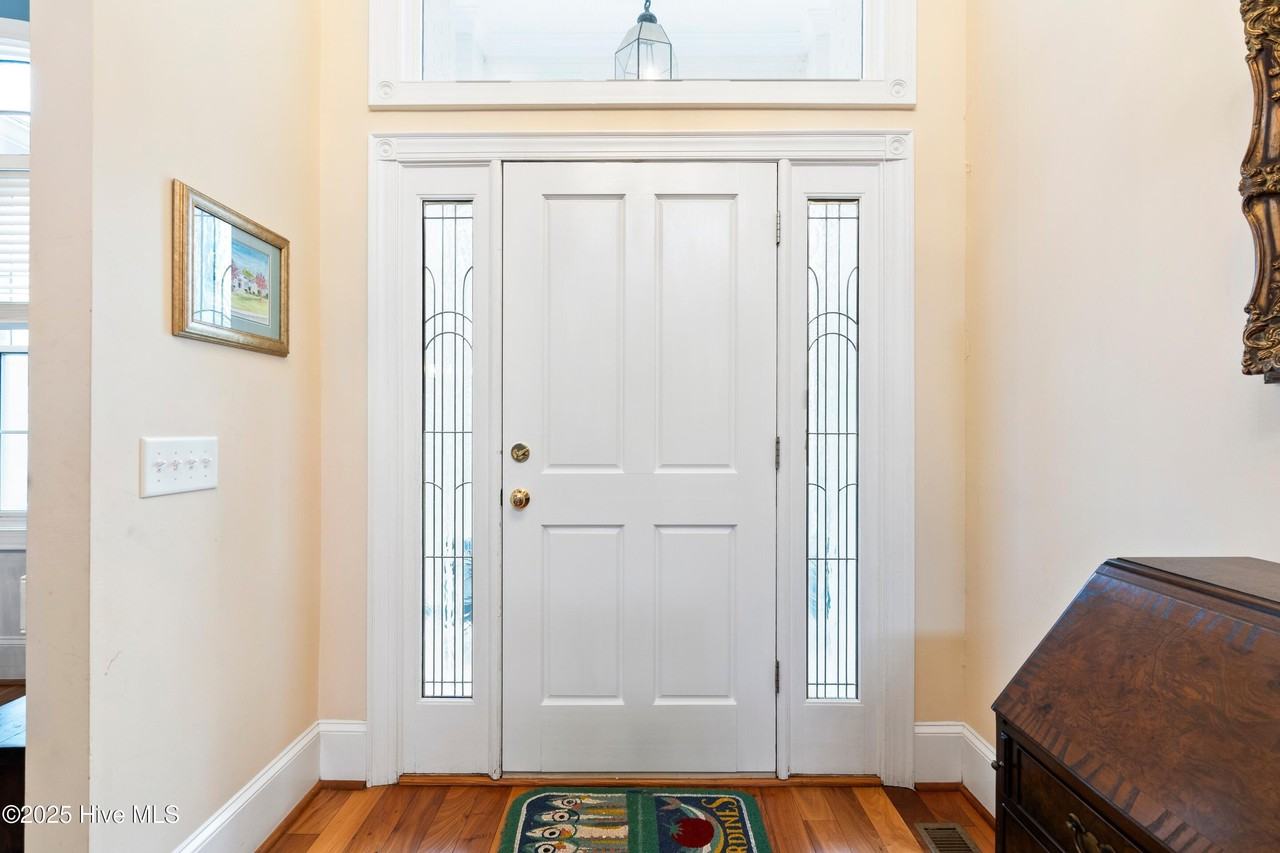 1826 Cross Staff Rd - Photo 3 of 50