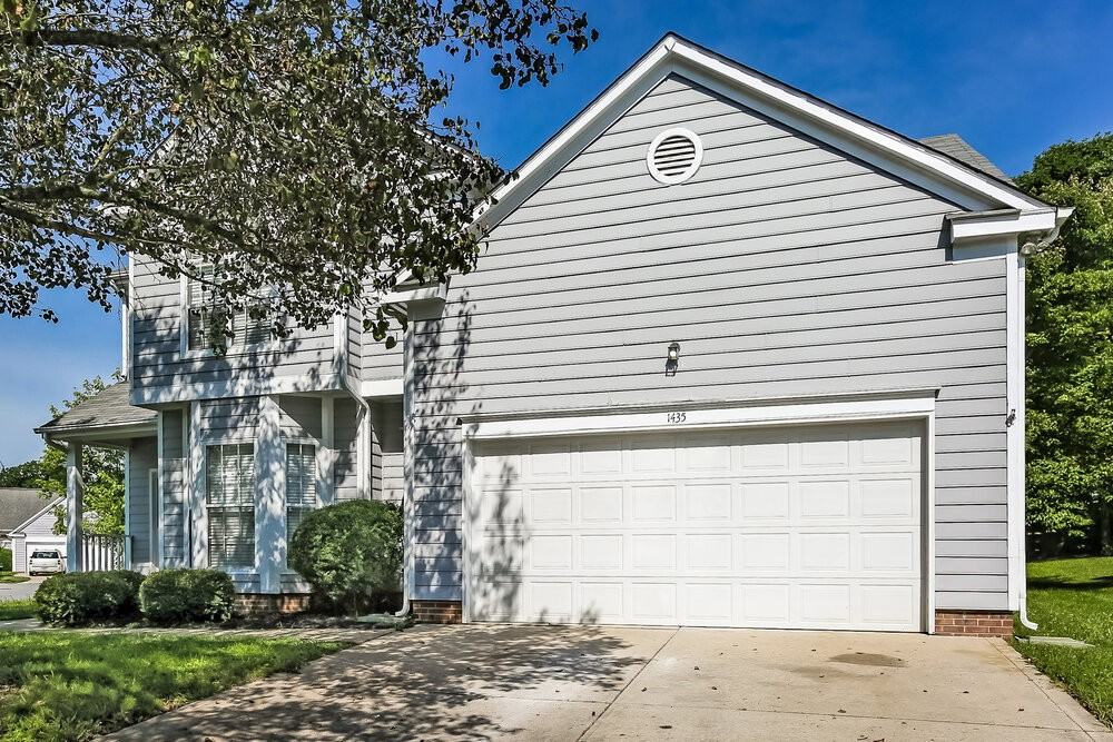 1435 Revolutionary Dr Nw - Photo 4 of 17