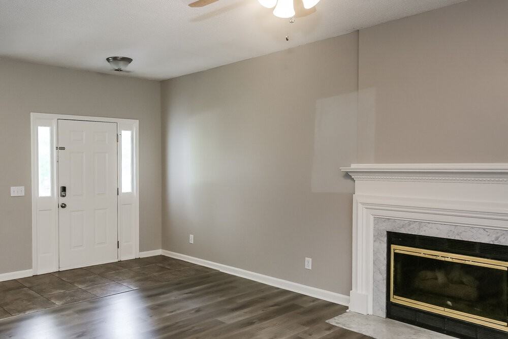 1435 Revolutionary Dr Nw - Photo 6 of 17