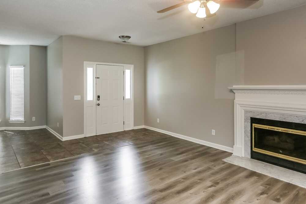 1435 Revolutionary Dr Nw - Photo 7 of 17