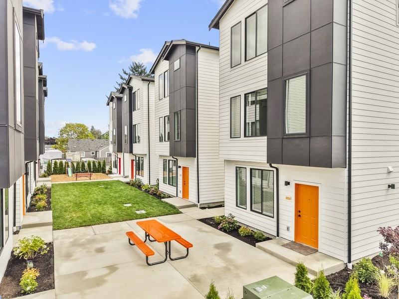 7515 Birds Millgrange Street West - Photo 3 of 35