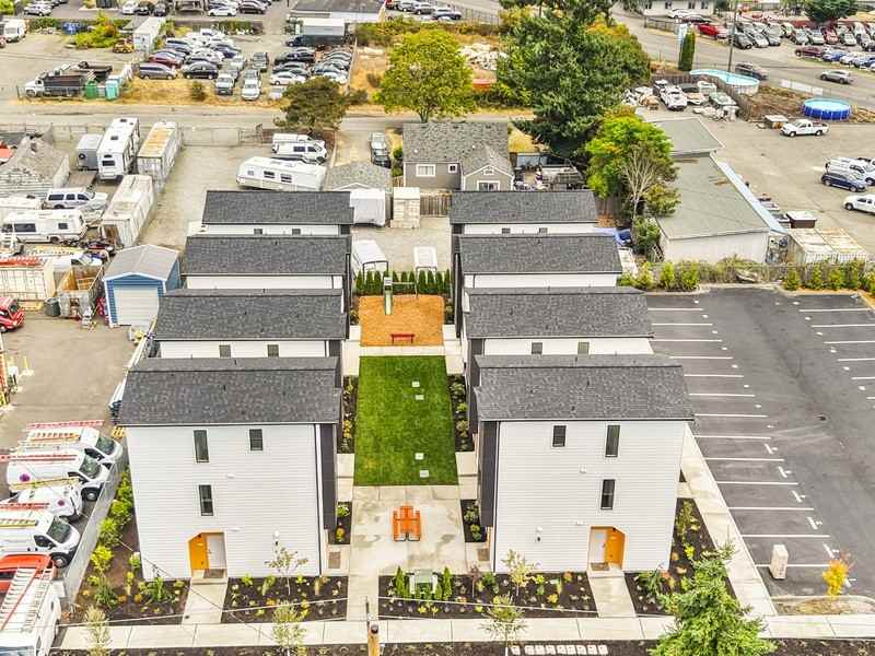 7523 Birds Millgrange Street West - Photo 5 of 35