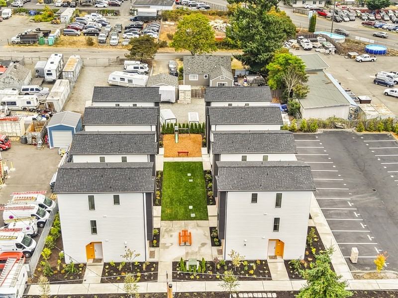 7527 Birds Millgrange Street West - Photo 5 of 35