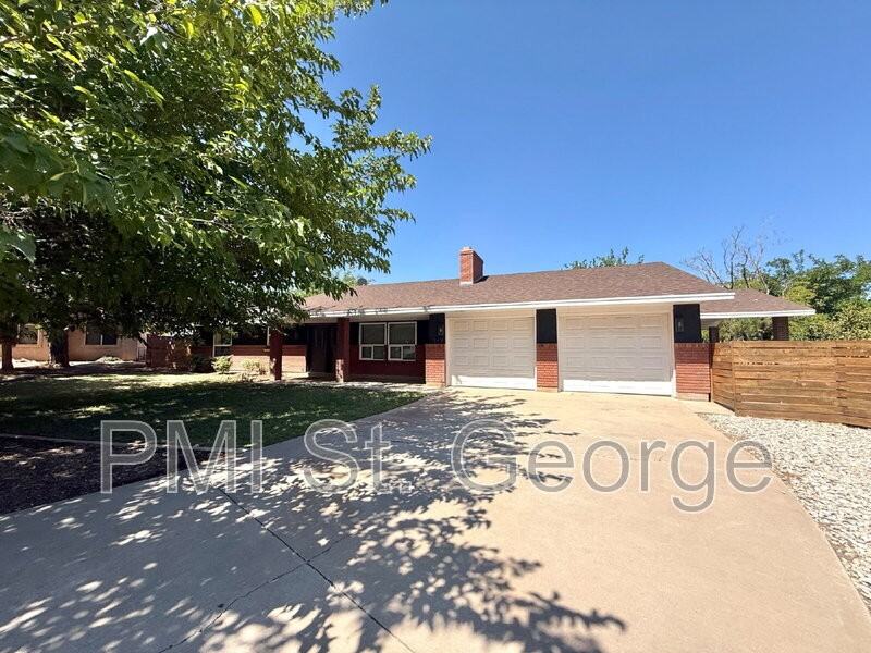 1149 Elder Cir - Photo 2 of 42