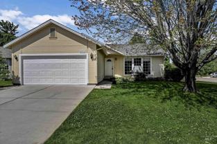 4351 N Wellspring Ave - Photo 1 of 1