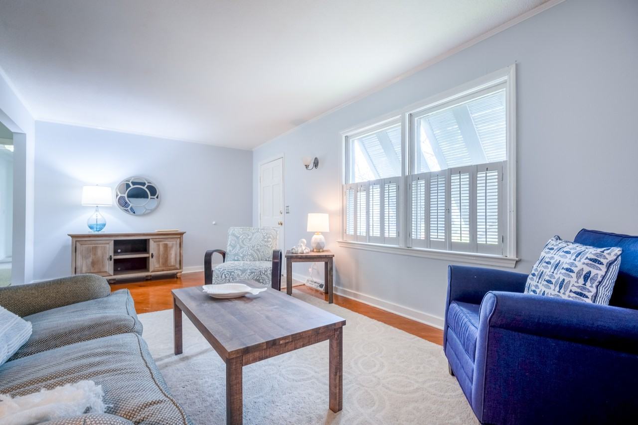 1439 Glencoe Dr Apt A #NA - Photo 7 of 21