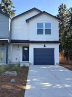 featured image of 2260 Simpson St Se #2260