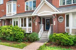 241 Lyon Street North - Photo 1 of 1