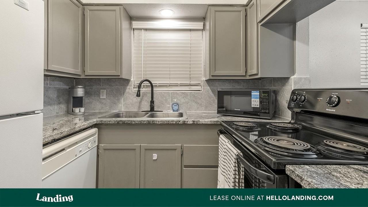 5331 Beverly Hill St - Photo 2 of 50