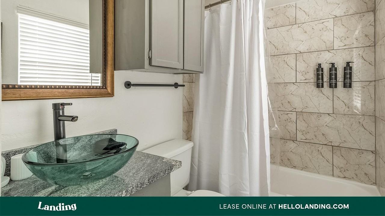 5331 Beverly Hill St - Photo 6 of 50