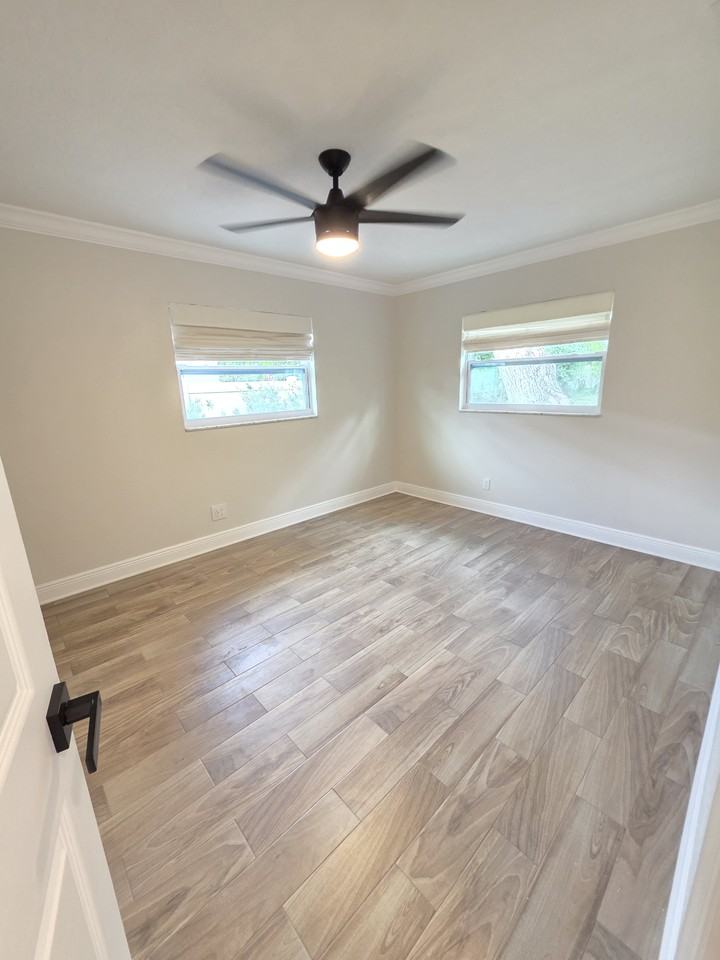 1810 Shore Acres Blvd Ne #1810 - Photo 2 of 23