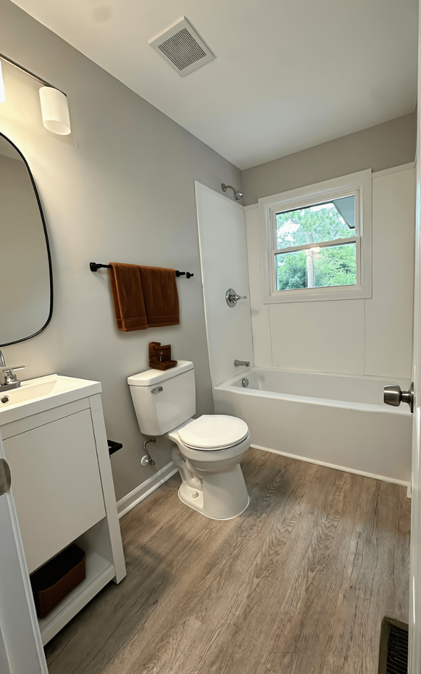 1109 4th Ave W #AD - Photo 6 of 9